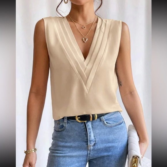 Luxe V neck blouse - Picture 3 of 15